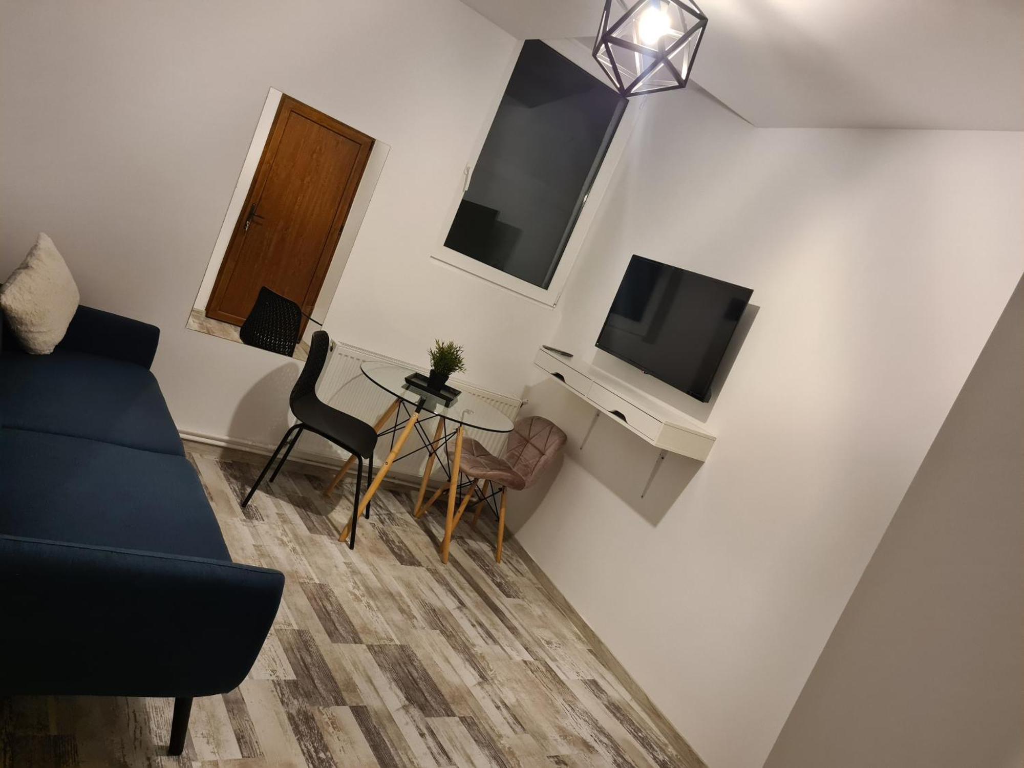 Luxury Mall First Apartments Bacău Buitenkant foto